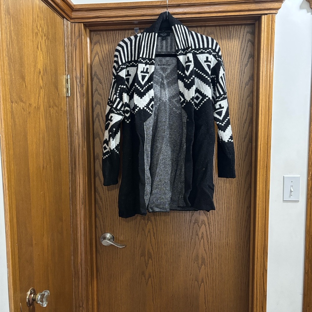 Black and White Geometric Cardigan